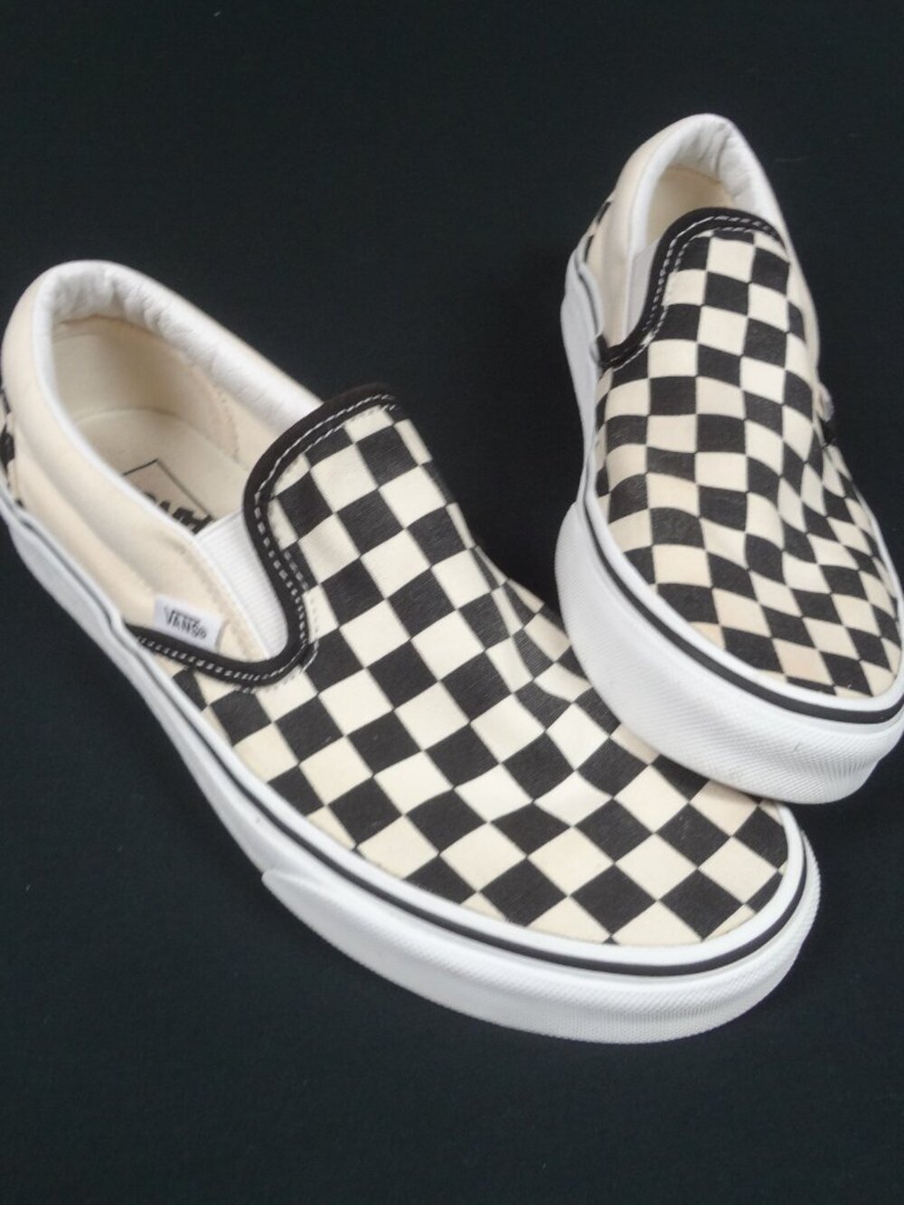 VANS CLASSIC SLIP ON CHECKERBOARD SNEAKERS MENS 7.5 WOMENS 9 BLACK WHITE CANVAS
